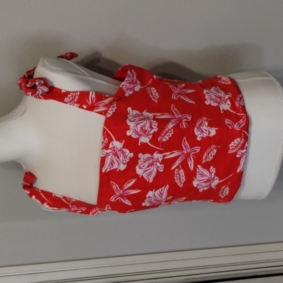 Joie Red Floral Smocked Crop Top Size 10 - Picture 2 of 8